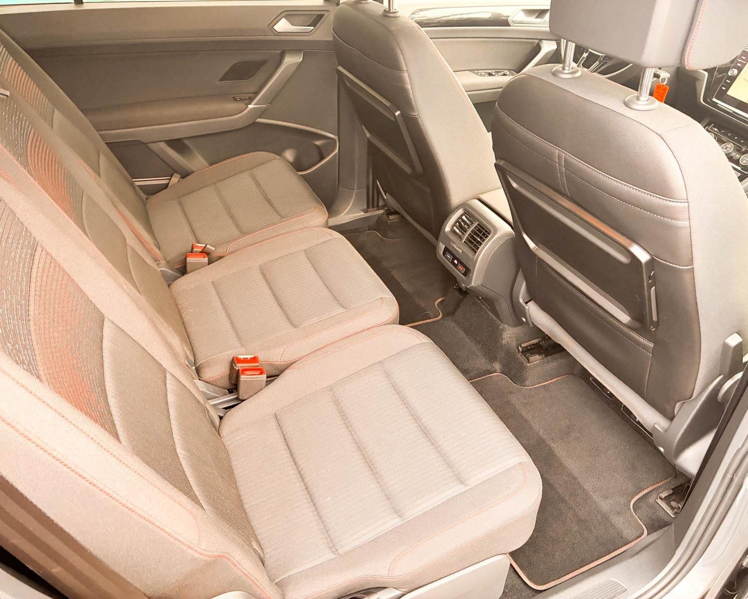 Volkswagen Touran Sound 1.2 *Navigation* foto 11