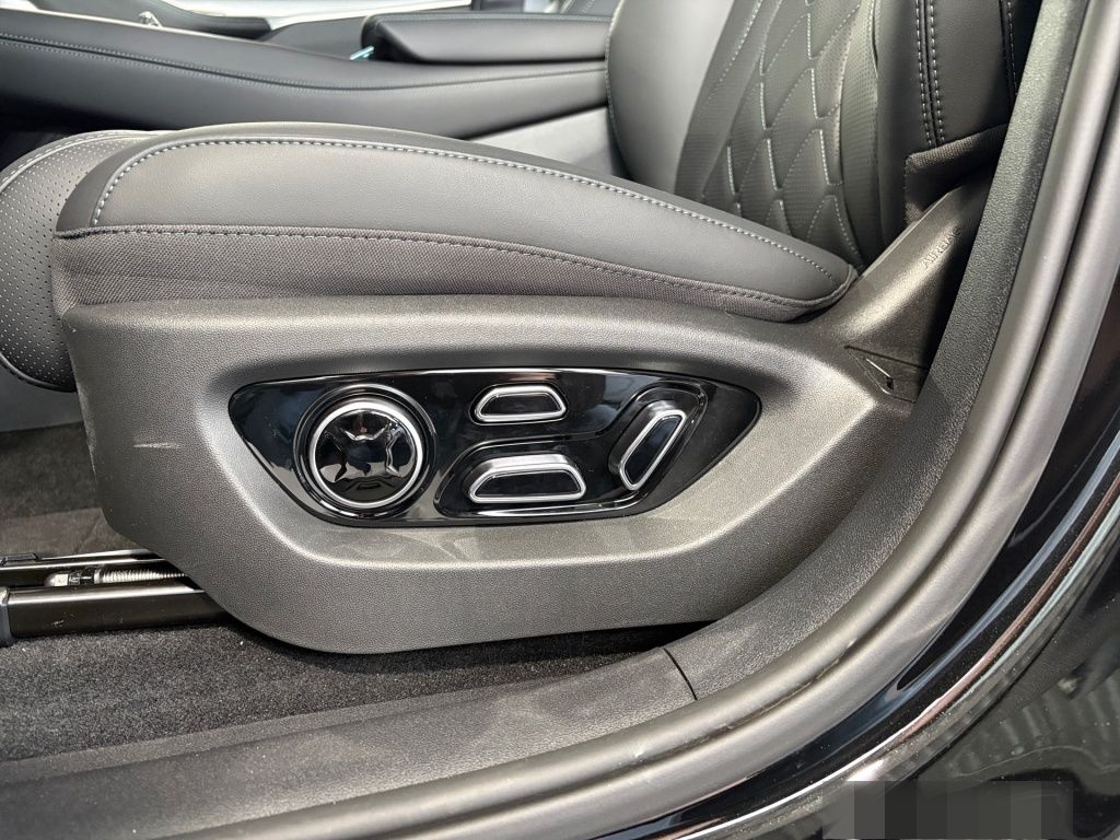 BYD Sealion 7 Design AWD 360 4xSHZ AUT Kam. Navi PDC foto 7