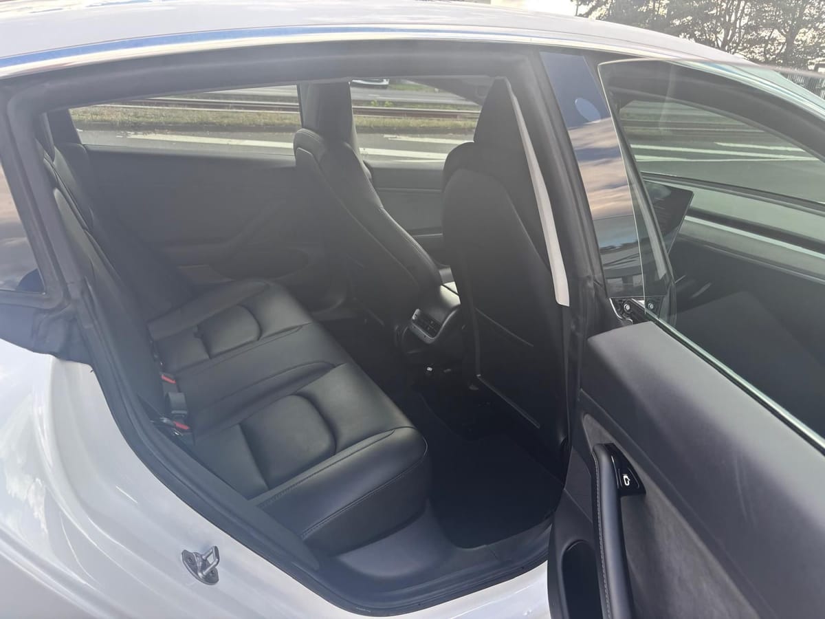 Tesla Model 3 Long Range Dual AWD foto 10