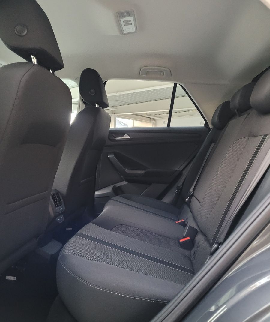 Volkswagen T-Roc 1.5 TSI DSG foto 8