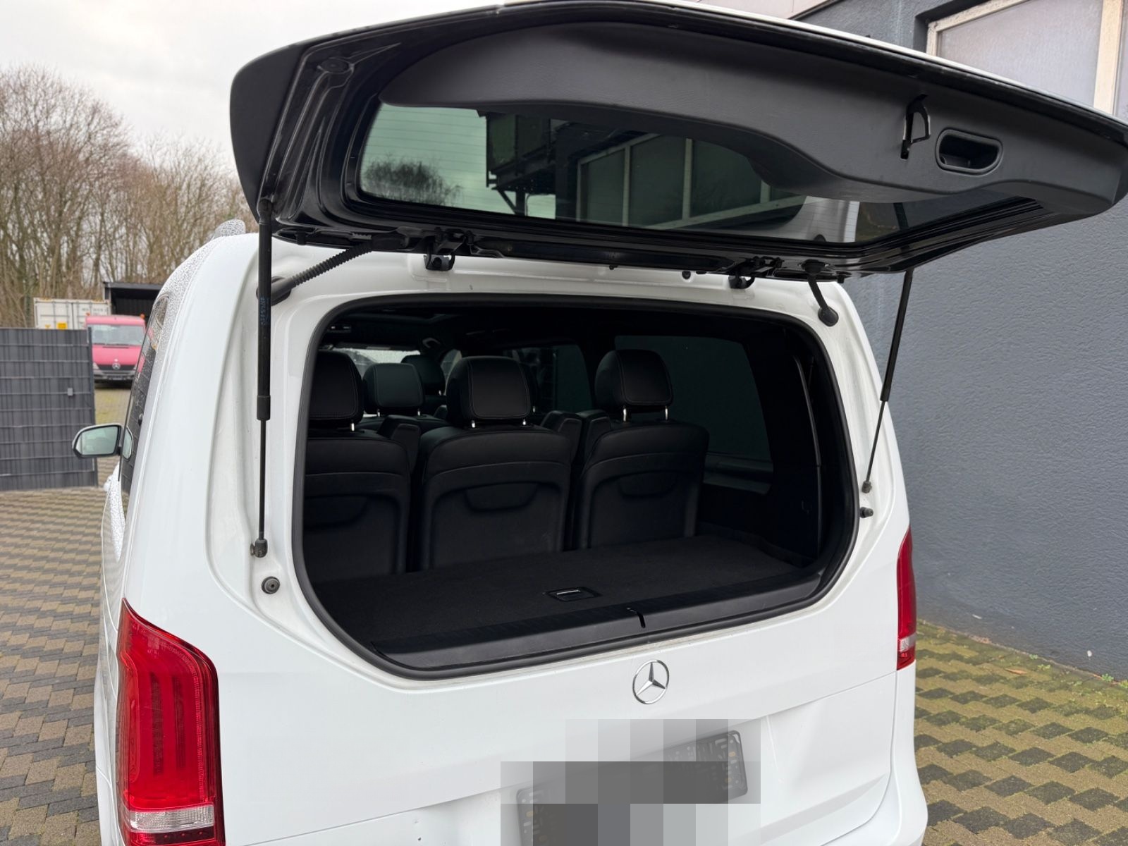 Mercedes-Benz V 300 4Matic Navi Leder LED Pano 8 Sitzer foto 14
