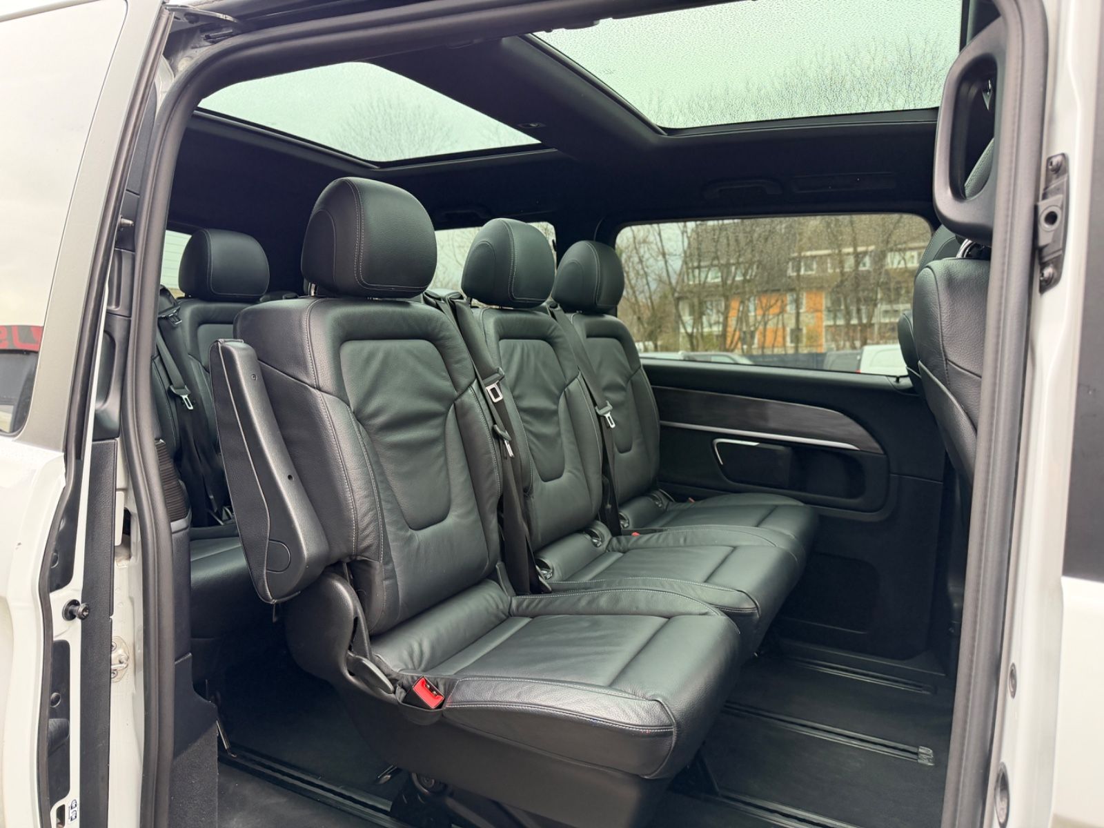 Mercedes-Benz V 300 4Matic Navi Leder LED Pano 8 Sitzer foto 15