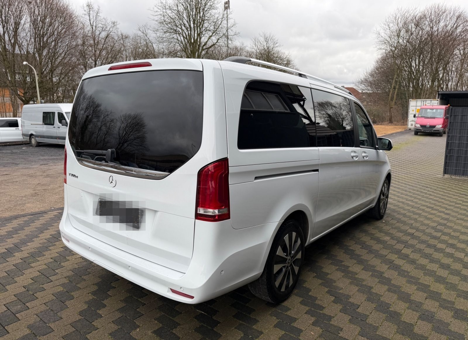 Mercedes-Benz V 300 4Matic Navi Leder LED Pano 8 Sitzer foto 6