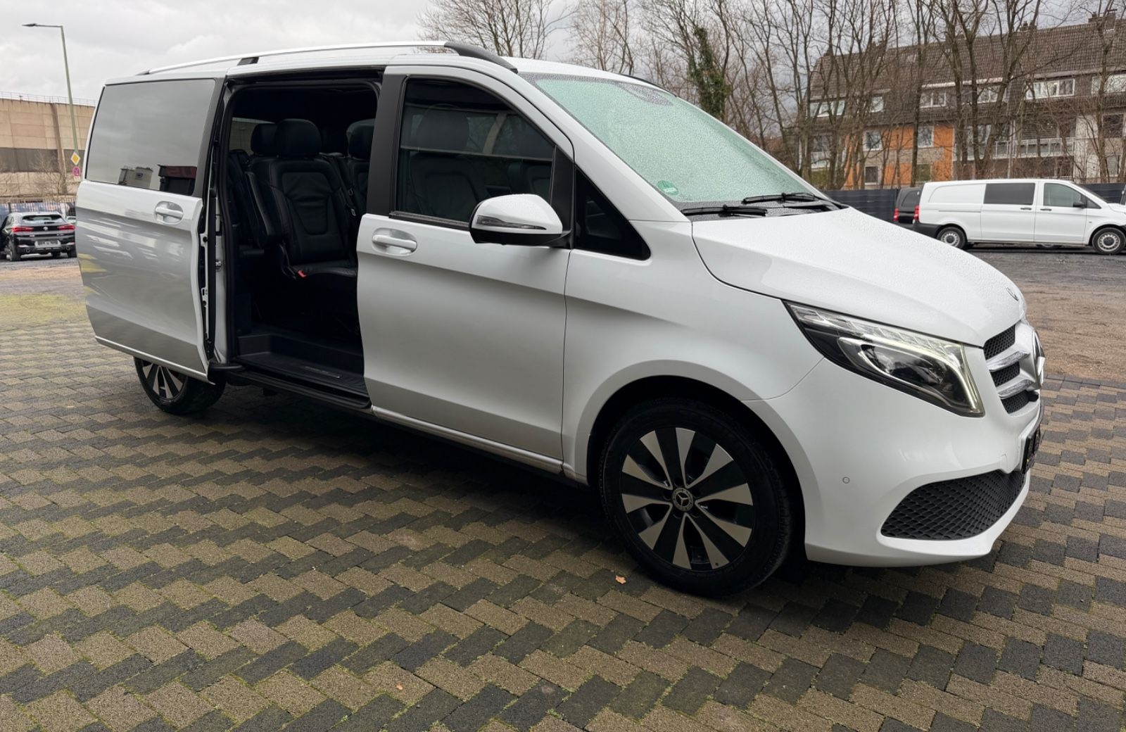 Mercedes-Benz V 300 4Matic Navi Leder LED Pano 8 Sitzer foto 8