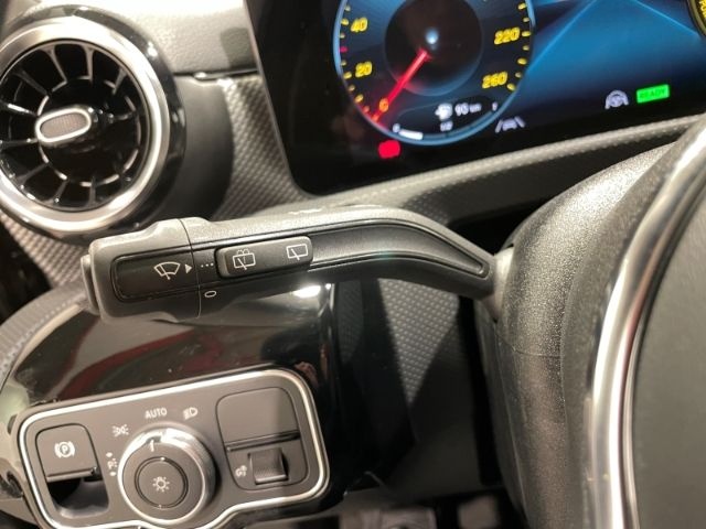 Mercedes-Benz CLA 250 Shooting Brake e Progressive Automatik foto 17