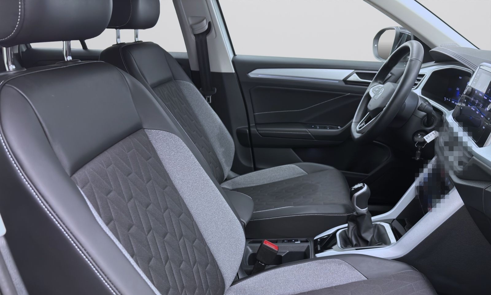 Volkswagen T-Roc 1.0 TSI GOAL NAVI KLIMA PDC SHZG LED foto 16
