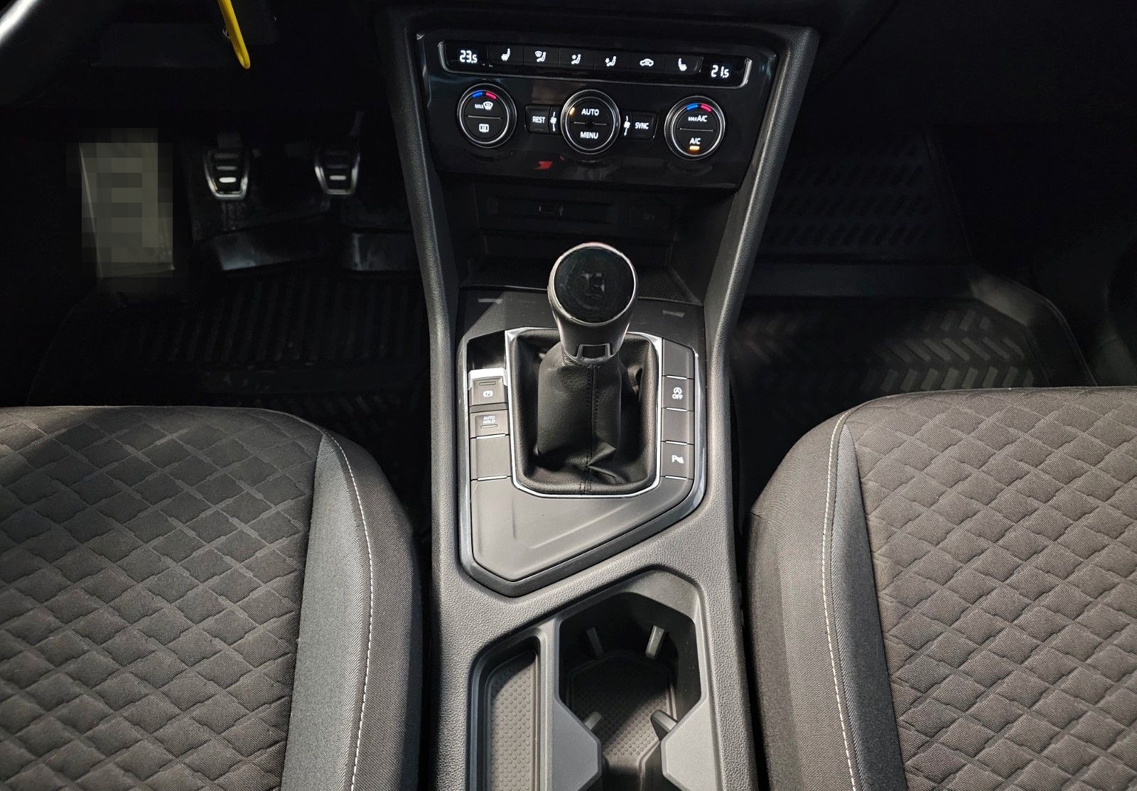 Volkswagen Tiguan Join 1.5 TSI + ACC/Navi/AHK/BT/SH/3xKlima foto 17