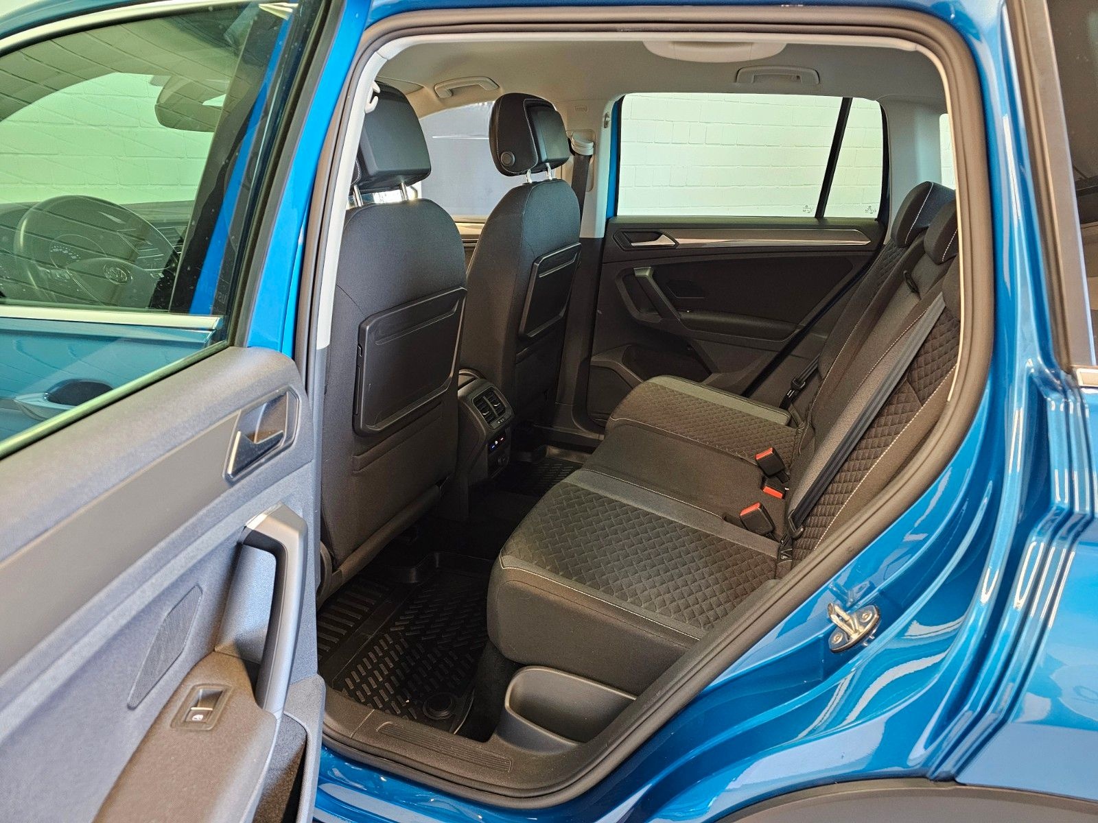 Volkswagen Tiguan Join 1.5 TSI + ACC/Navi/AHK/BT/SH/3xKlima foto 10