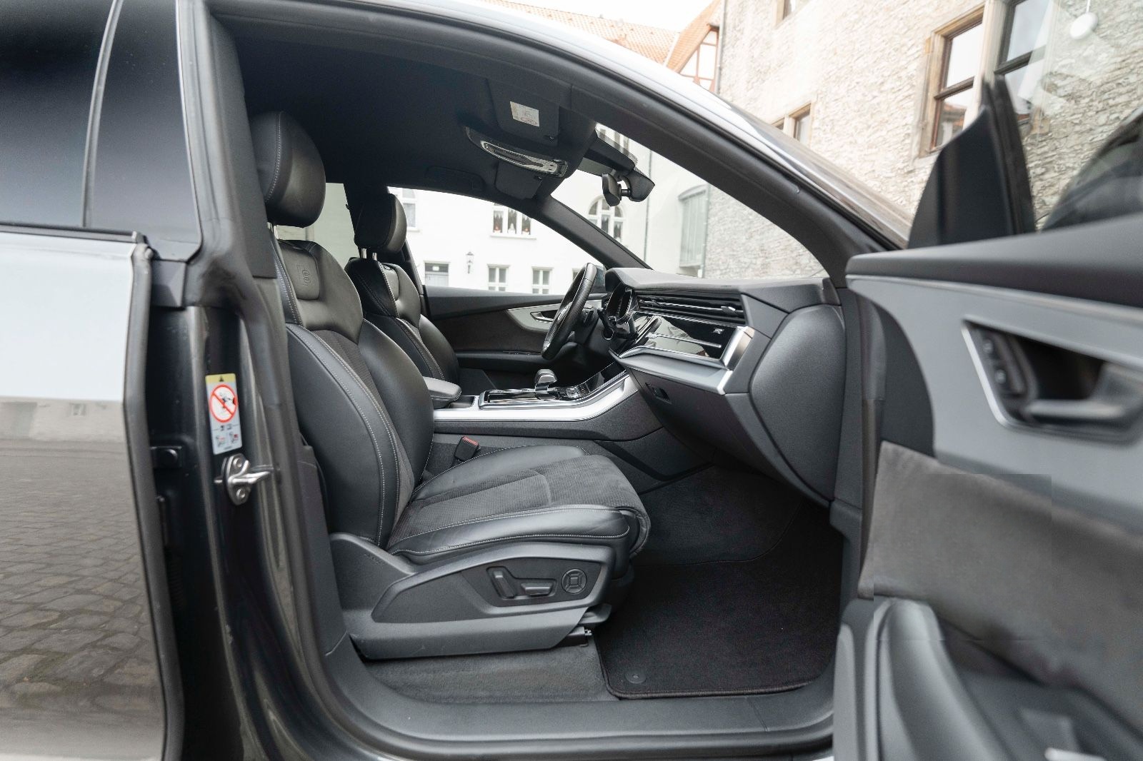 Audi Q8 50 TDI quattro S-LINE TOTW DSP MATRIX PDC foto 6