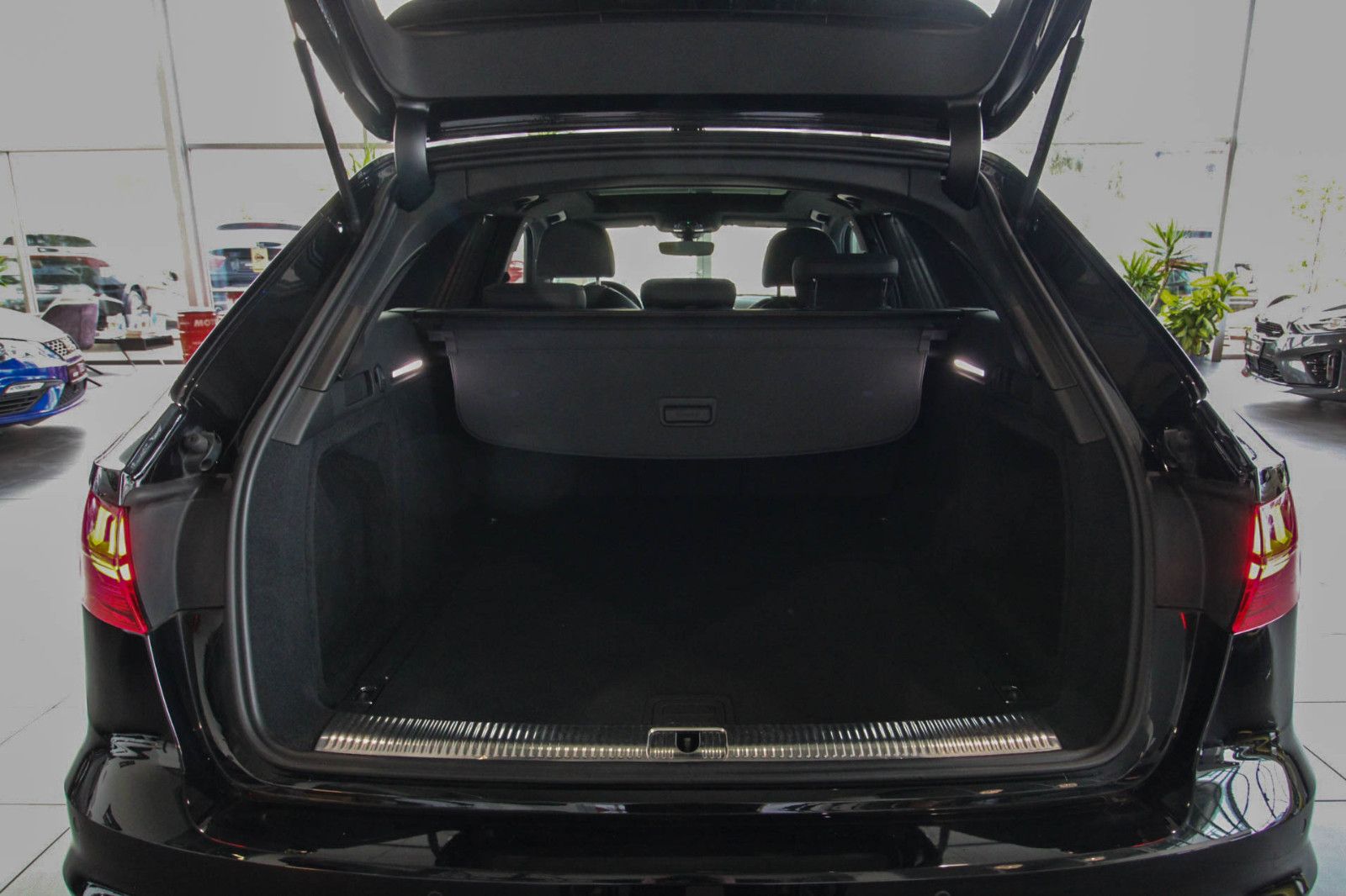Audi A4 Avant 35 TDI S tronic/StandH/Pano/Alcantara/ foto 8