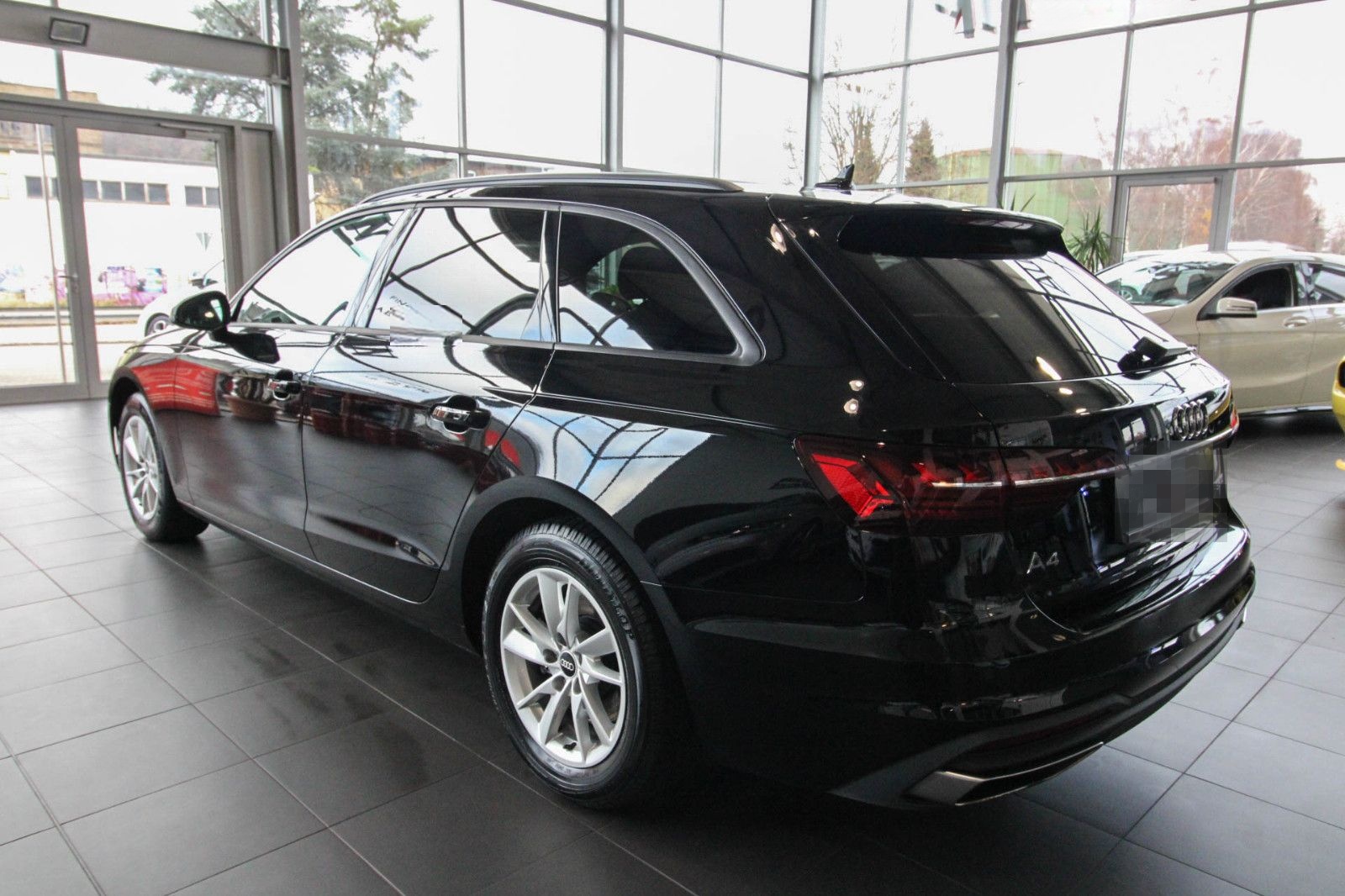 Audi A4 Avant 35 TDI S tronic/StandH/Pano/Alcantara/ foto 9
