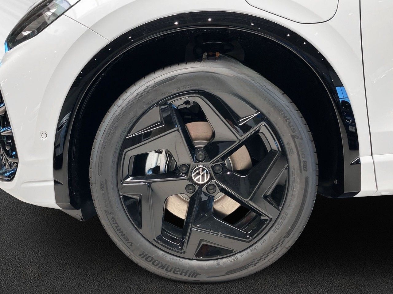 Volkswagen Tiguan R-Line 1,5 l eHybrid OPF 110 kW 150 PS foto 6