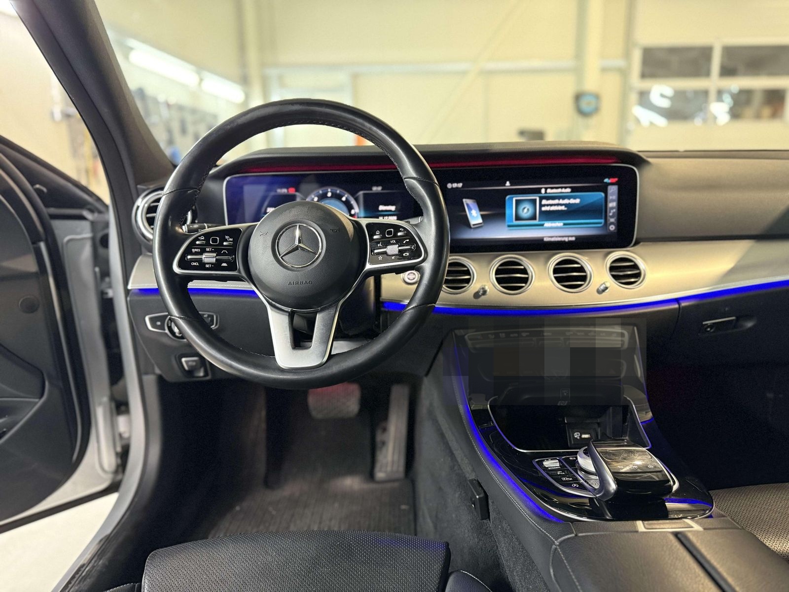 Mercedes-Benz E 400 4Matic (213.023) Widescreen, Ambiente, Mul foto 12