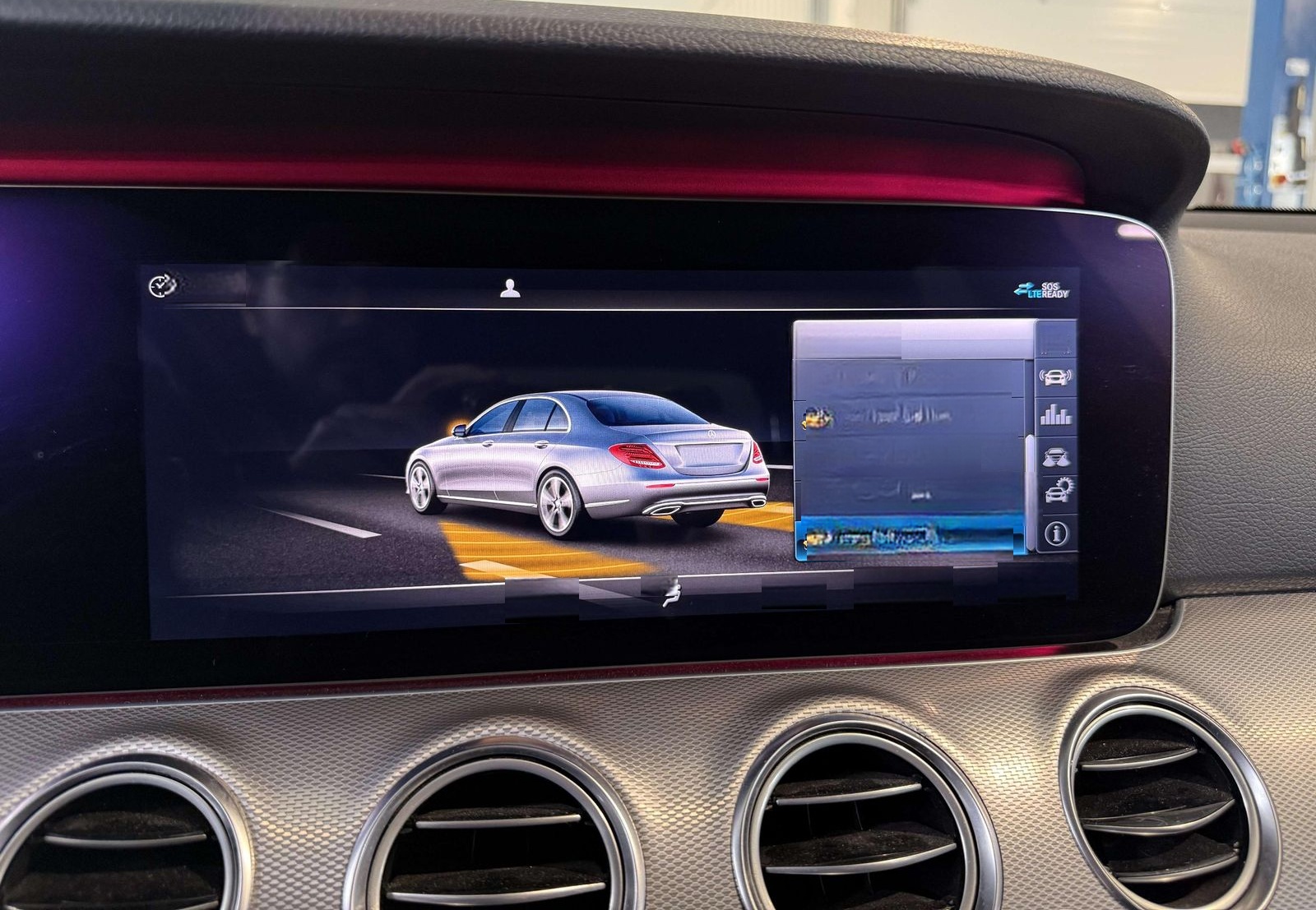 Mercedes-Benz E 400 4Matic (213.023) Widescreen, Ambiente, Mul foto 16