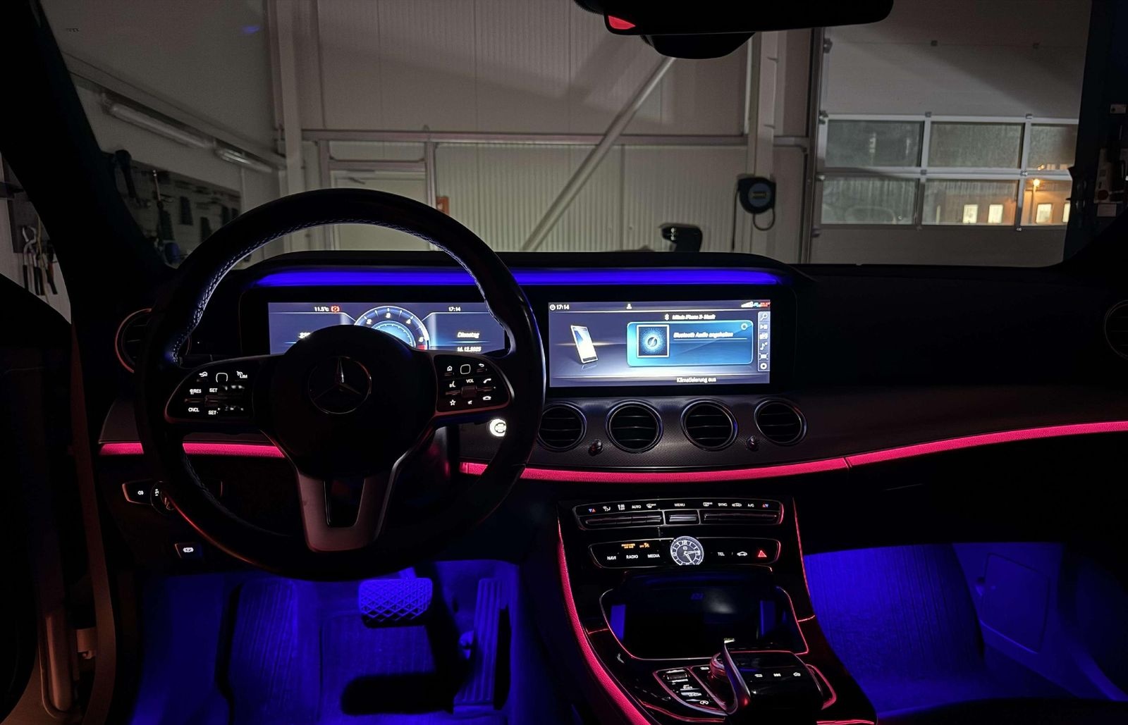 Mercedes-Benz E 400 4Matic (213.023) Widescreen, Ambiente, Mul foto 10