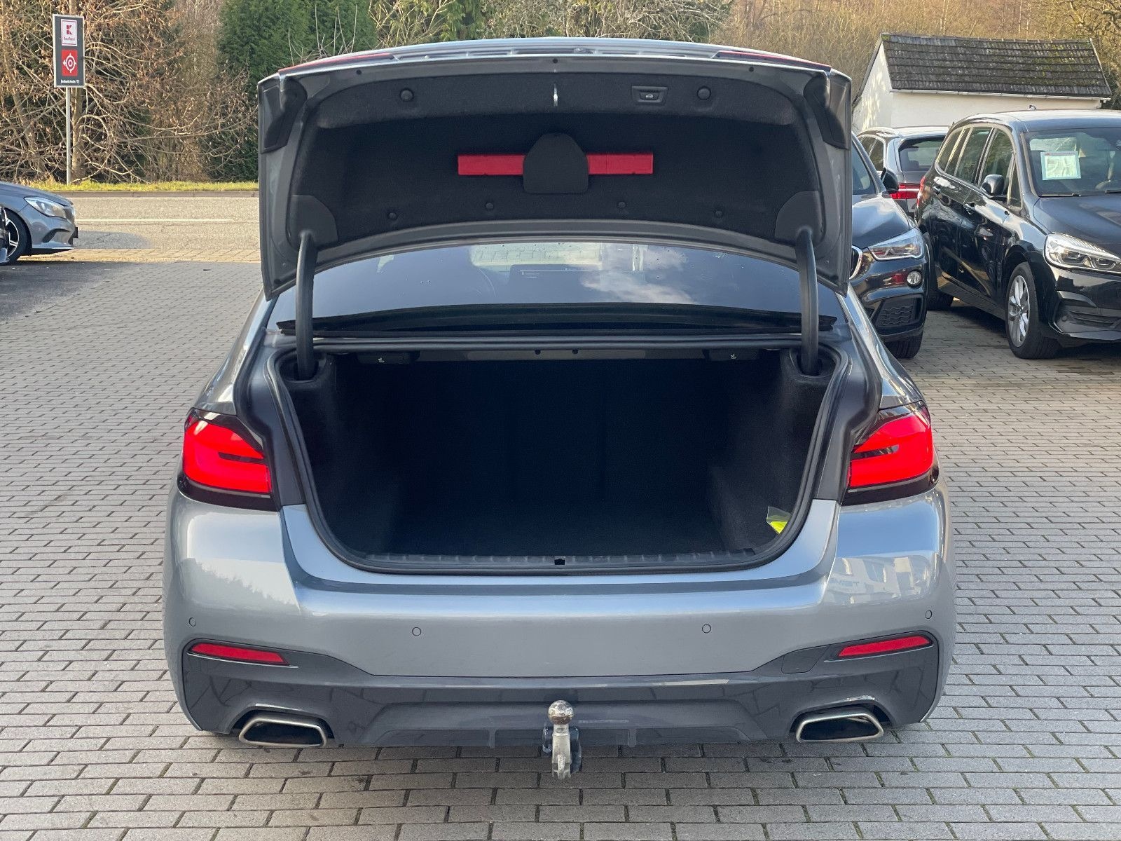 BMW 530 d xDrive M Sport*8xFach*360°*Ahk*Navi*Leder* foto 13