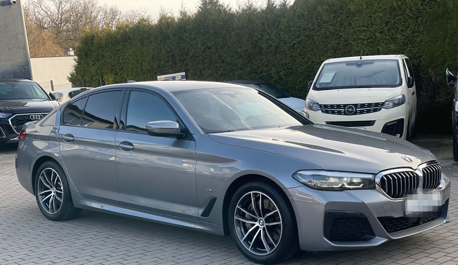 BMW 530 d xDrive M Sport*8xFach*360°*Ahk*Navi*Leder* foto 3