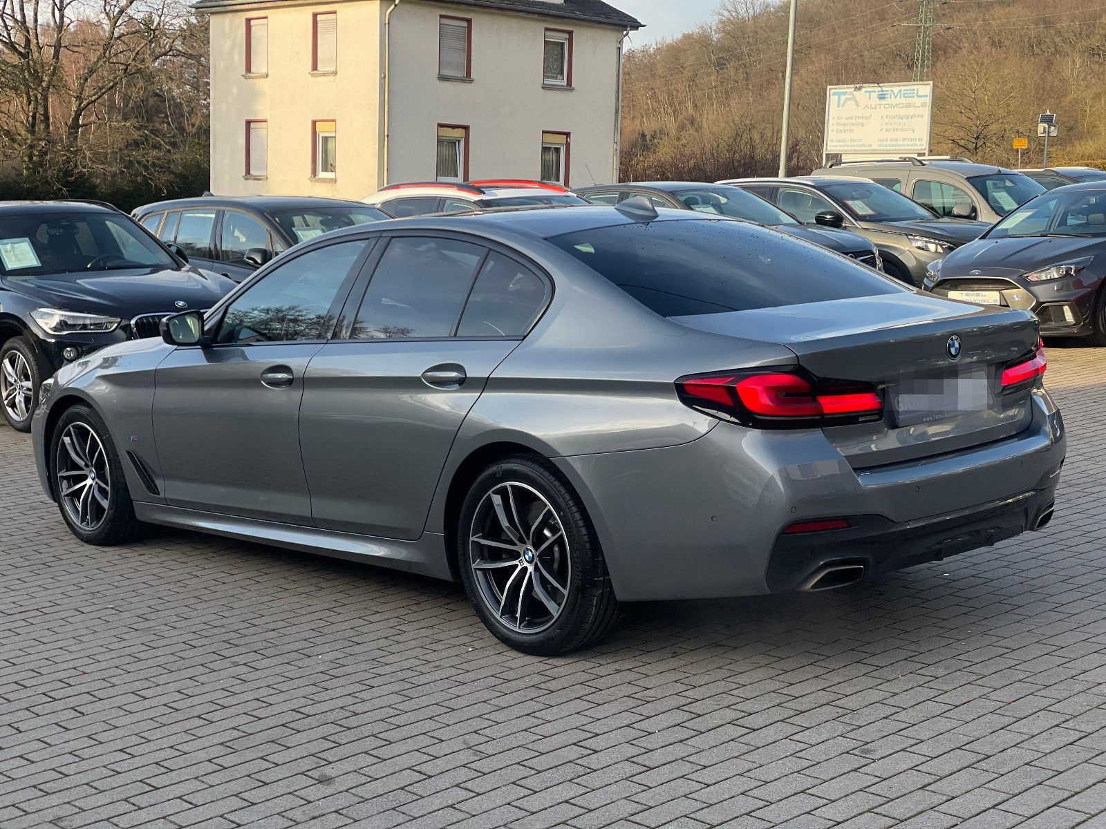 BMW 530 d xDrive M Sport*8xFach*360°*Ahk*Navi*Leder* foto 7