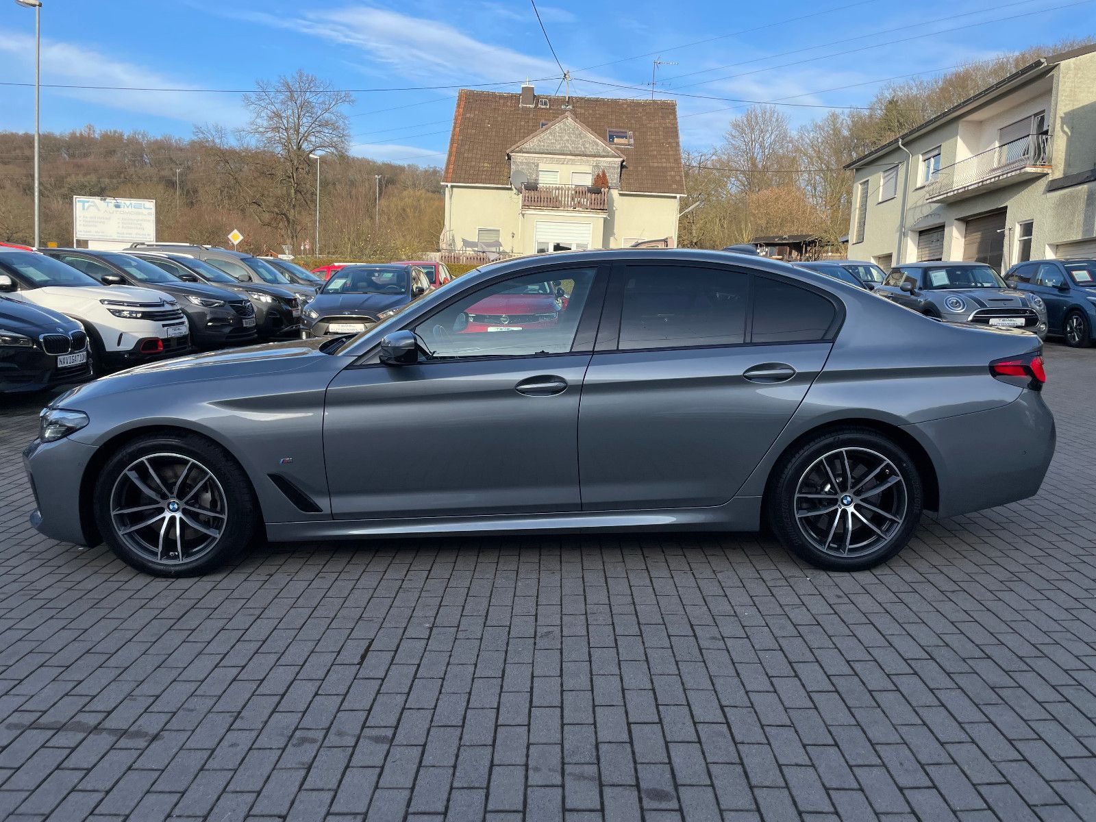 BMW 530 d xDrive M Sport*8xFach*360°*Ahk*Navi*Leder* foto 8