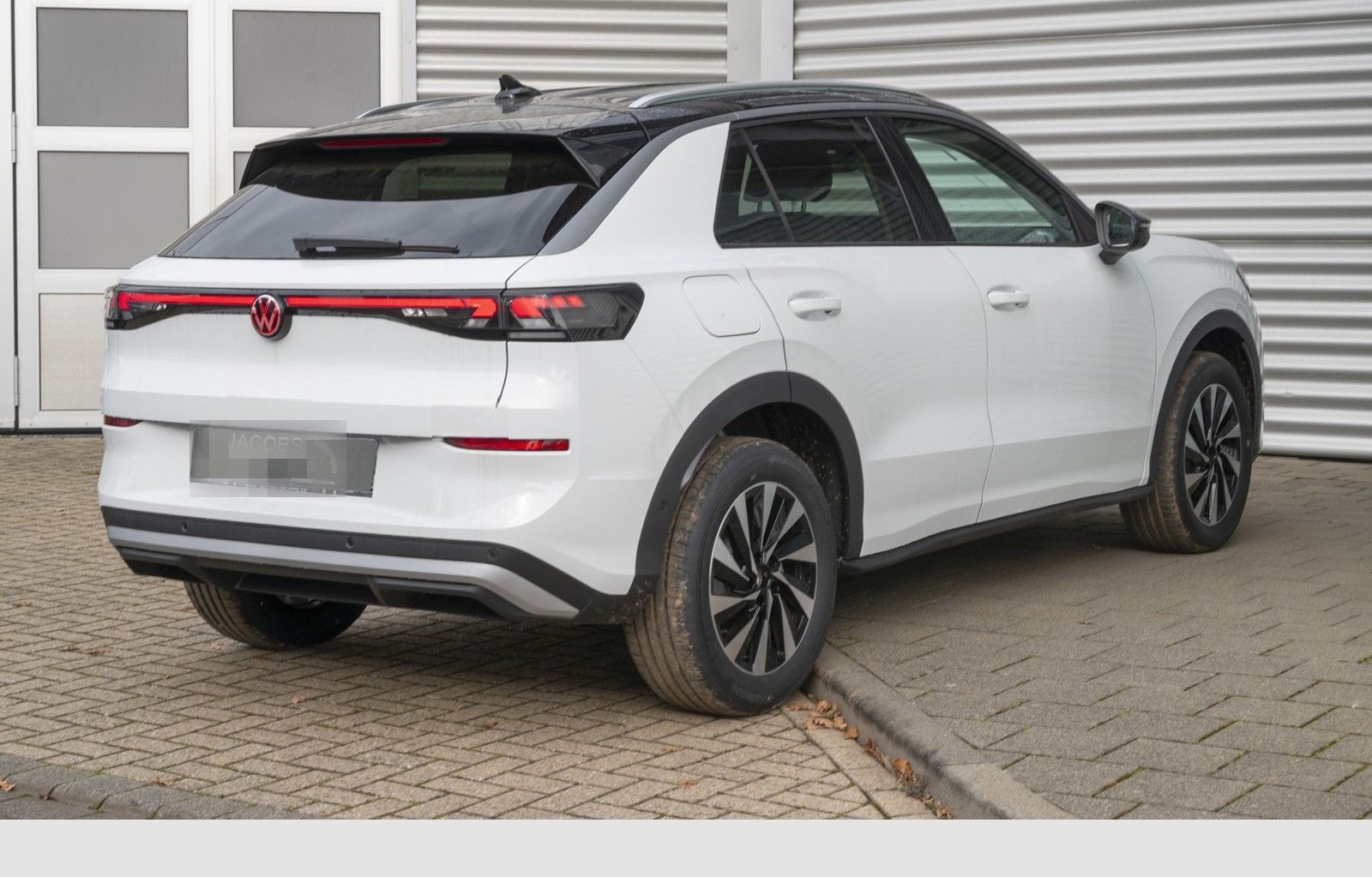 Volkswagen T-Roc Style 1.5 l eTSI DSG UPE EUR 48.945,- incl foto 3