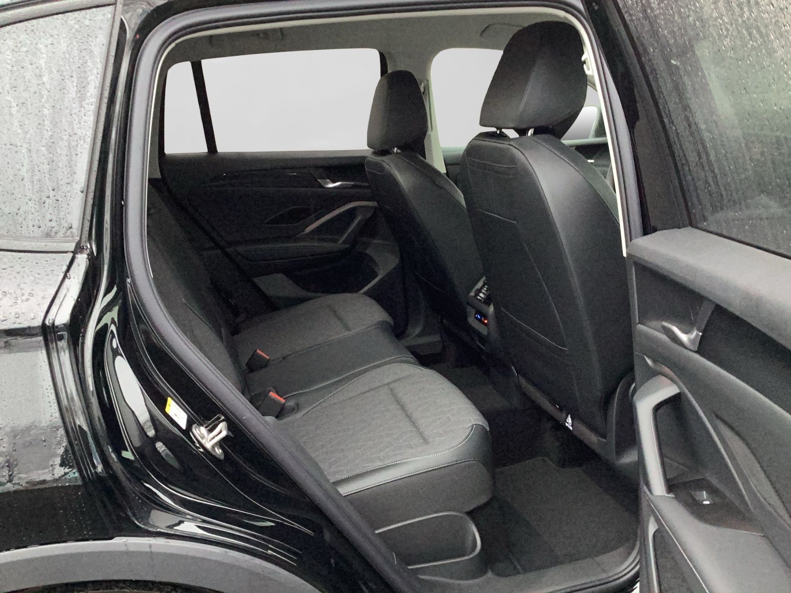 Volkswagen Tiguan eHybrid LIFE LM18 LED+ 4xSITZHZ behWSS foto 6