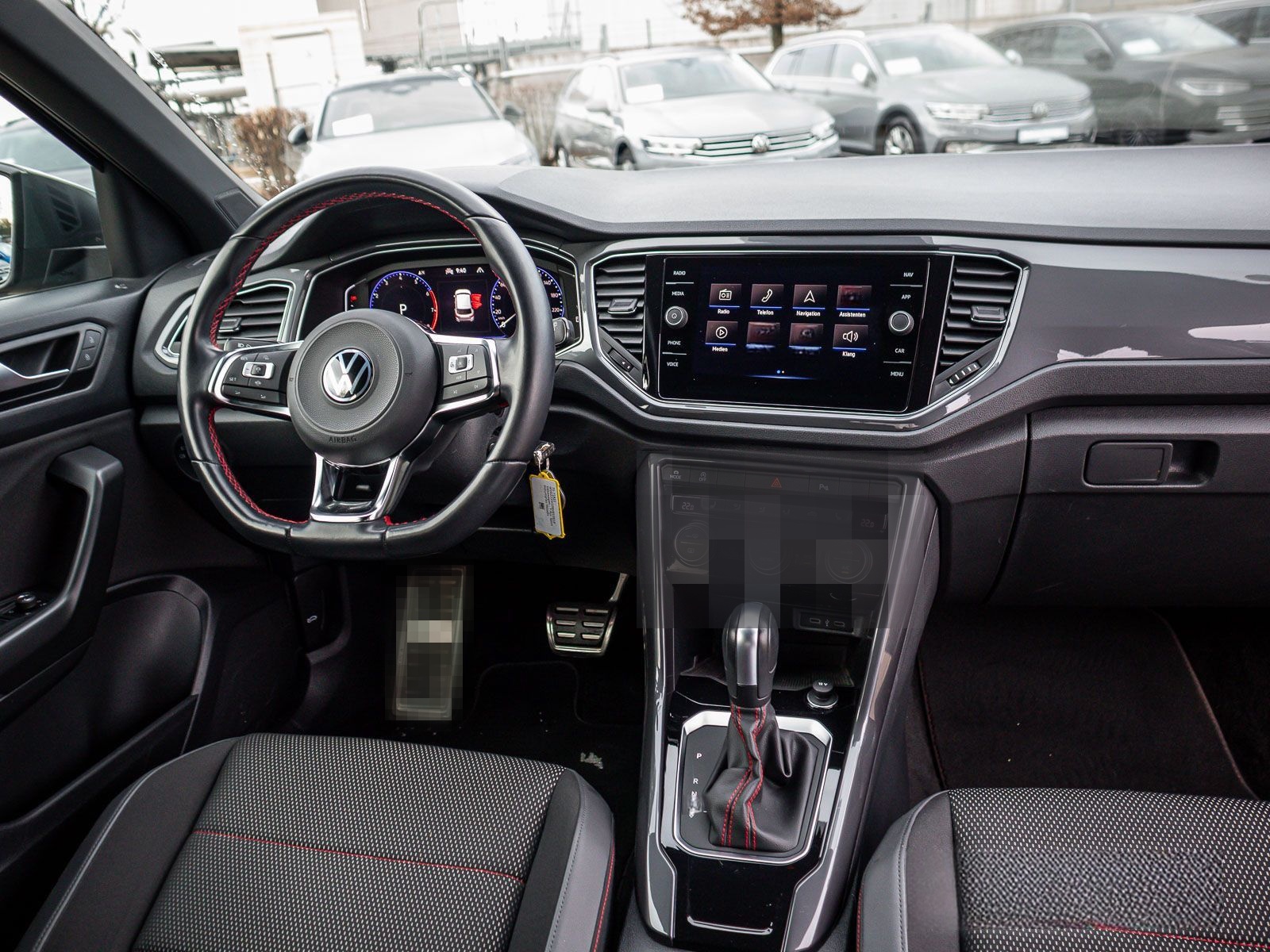 Volkswagen T-ROC Sport 1.5 TSI LED Navi ParkPilot RearView foto 12