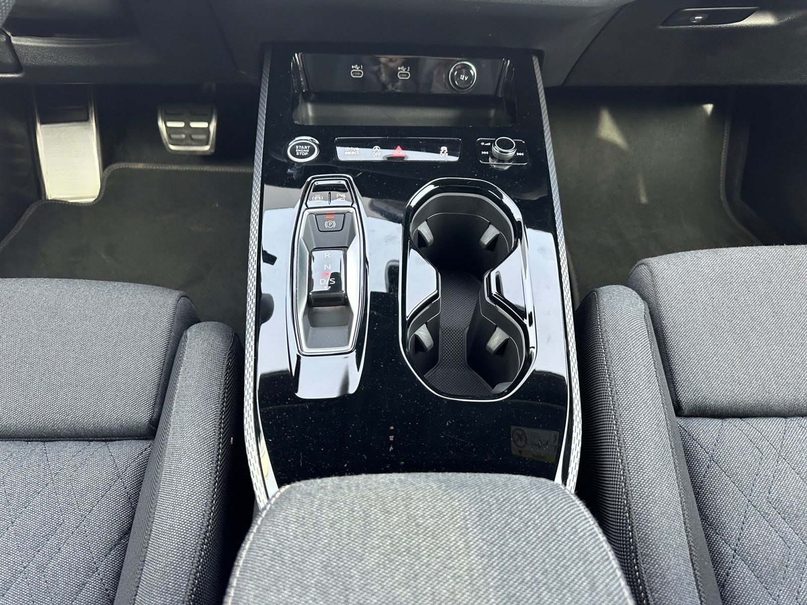 Audi A5 Limousine 40 TFSI S tronic S line Navi Sitzh foto 9