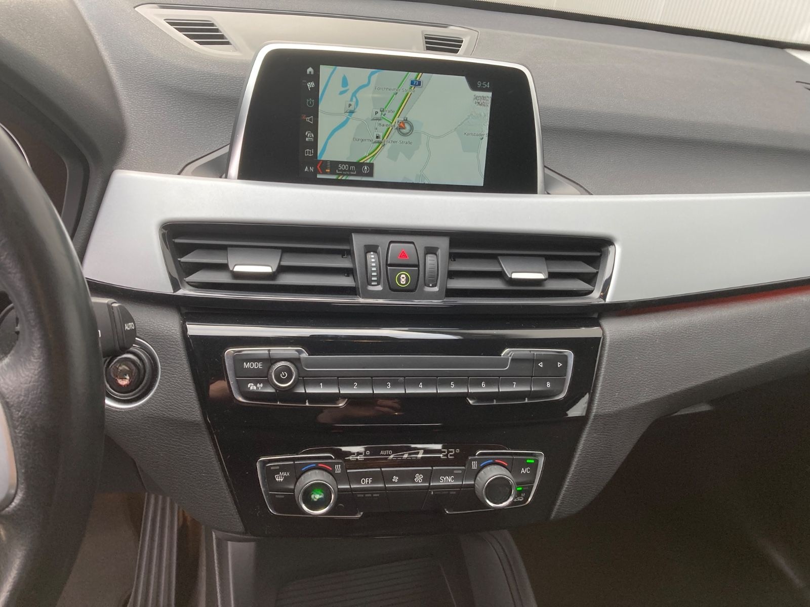 BMW X1 sDrive18iA*Dachreling*PDC*Navi*Kamera foto 15