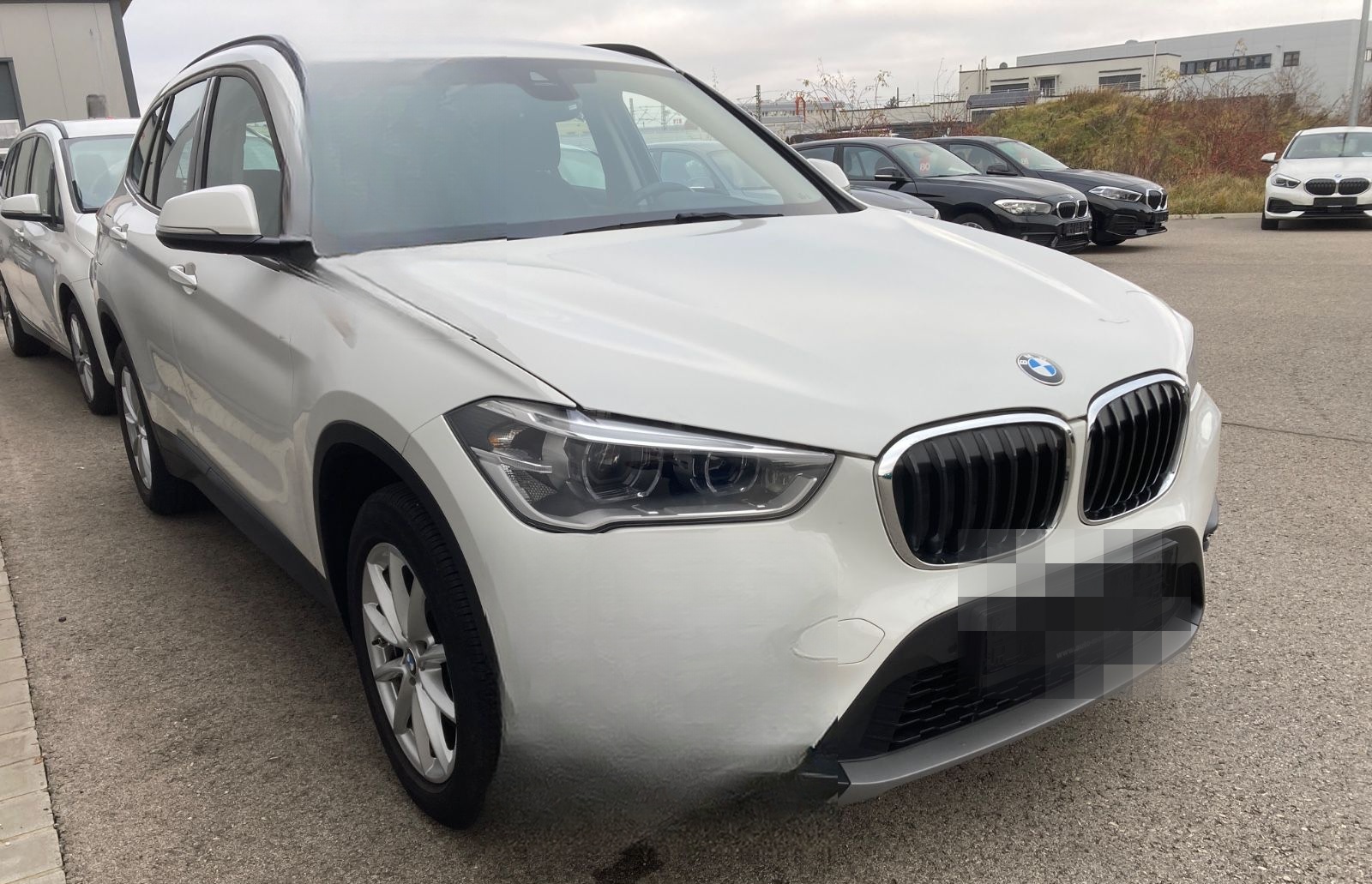 BMW X1 sDrive18iA*Dachreling*PDC*Navi*Kamera foto 6