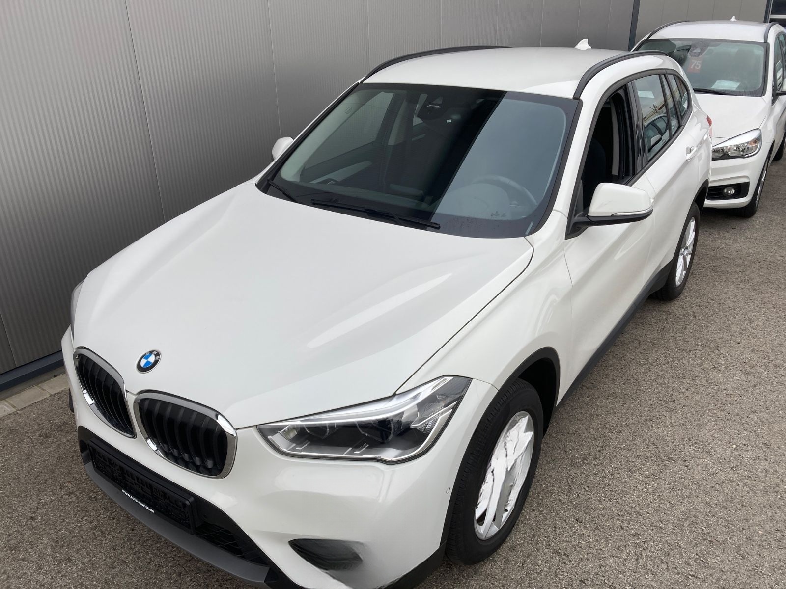 BMW X1 sDrive18iA*Dachreling*PDC*Navi*Kamera foto 8