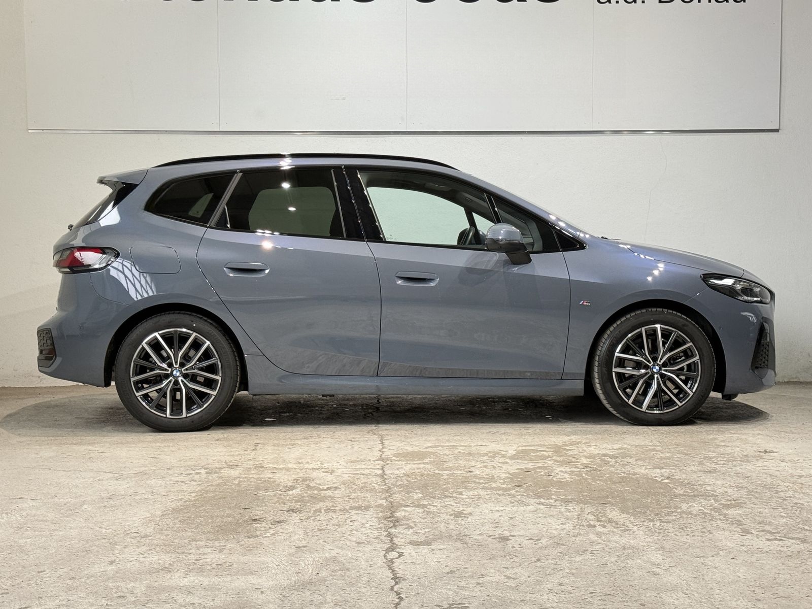BMW 223i M Sportpaket Glasdach Head-Up foto 11