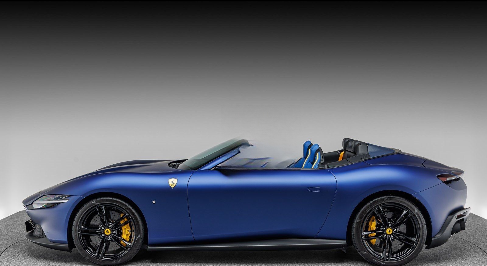 Ferrari Roma Spider foto 2