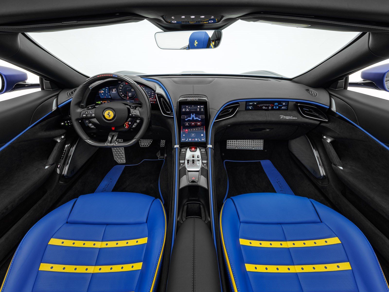 Ferrari Roma Spider foto 4