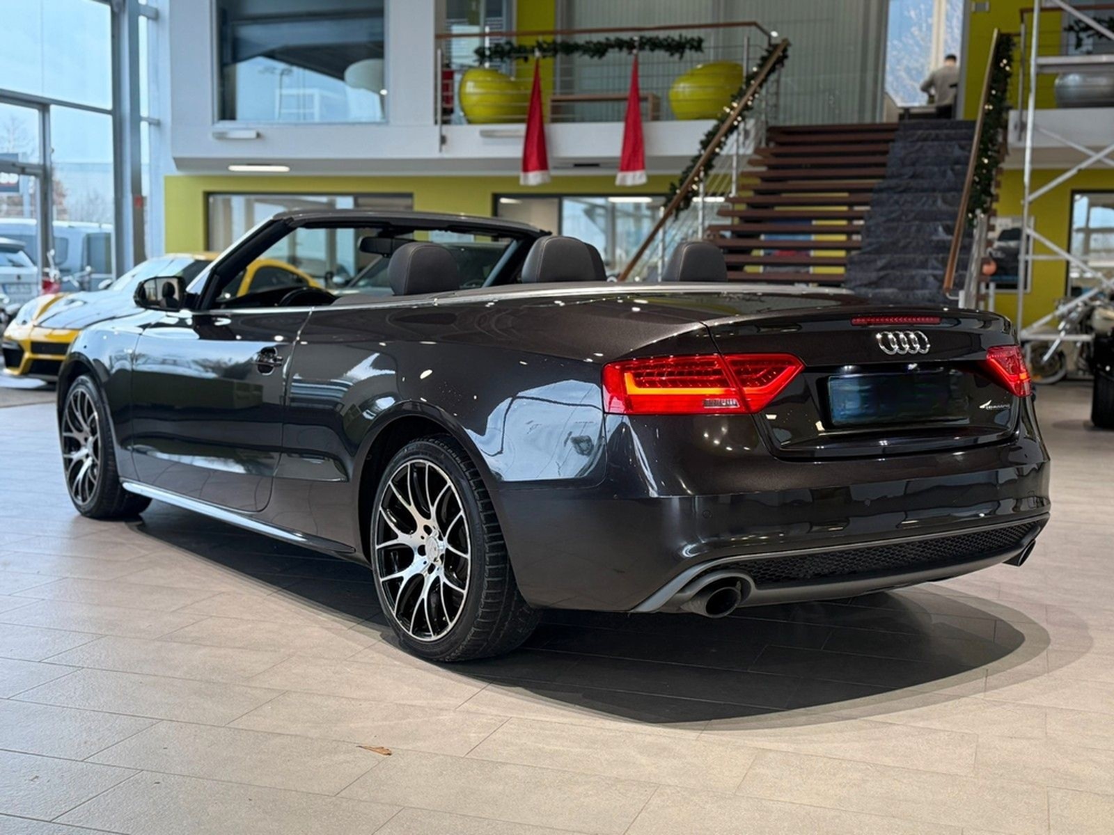 Audi A5 Cabriolet *S-Line*Bang & Olufsen*PDC* foto 3