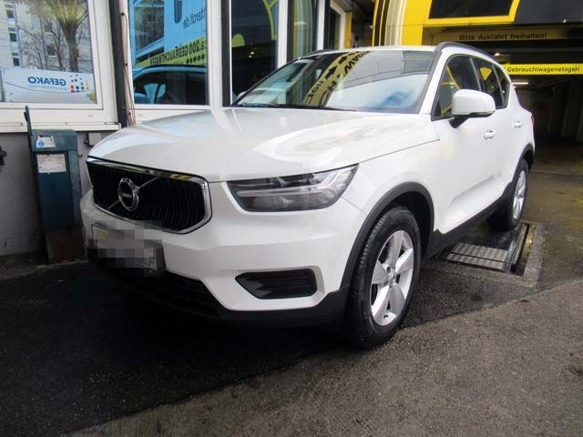 Volvo XC40 T3 Geartronic Momentum Navi/LED/LKA/PDC/Tem foto 2