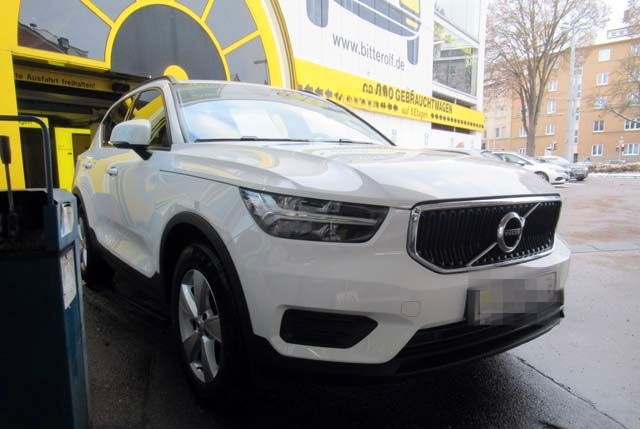 Volvo XC40 T3 Geartronic Momentum Navi/LED/LKA/PDC/Tem foto 8