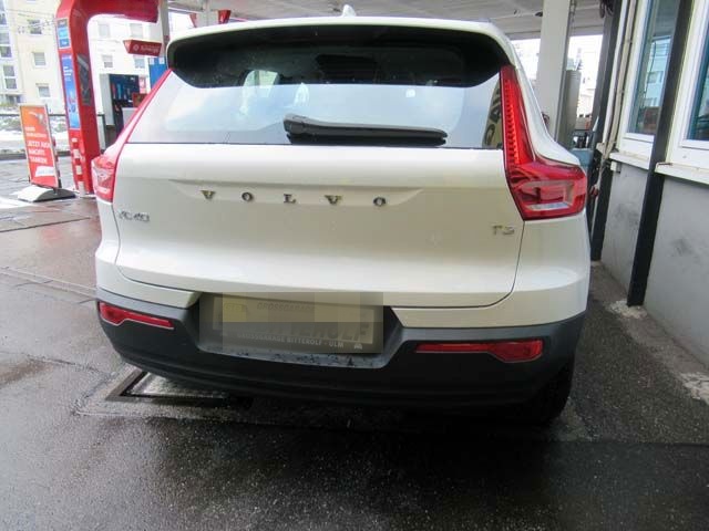 Volvo XC40 T3 Geartronic Momentum Navi/LED/LKA/PDC/Tem foto 9