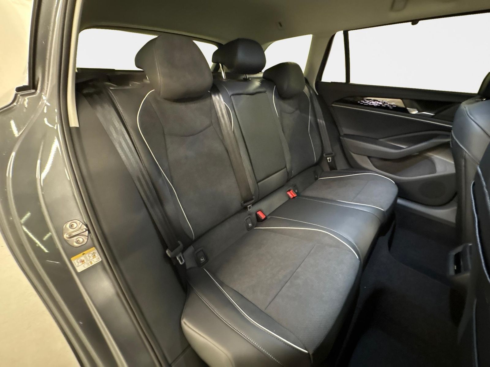 Volkswagen Passat Variant Elegance 2.0 TDI EVO SCR 150PS... foto 21