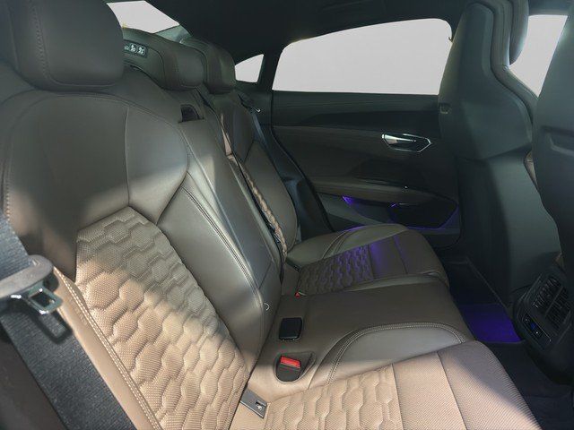 Audi e-tron GT quattro LUFT*HUD*MATRIX*SOUND*ACC*360° foto 8