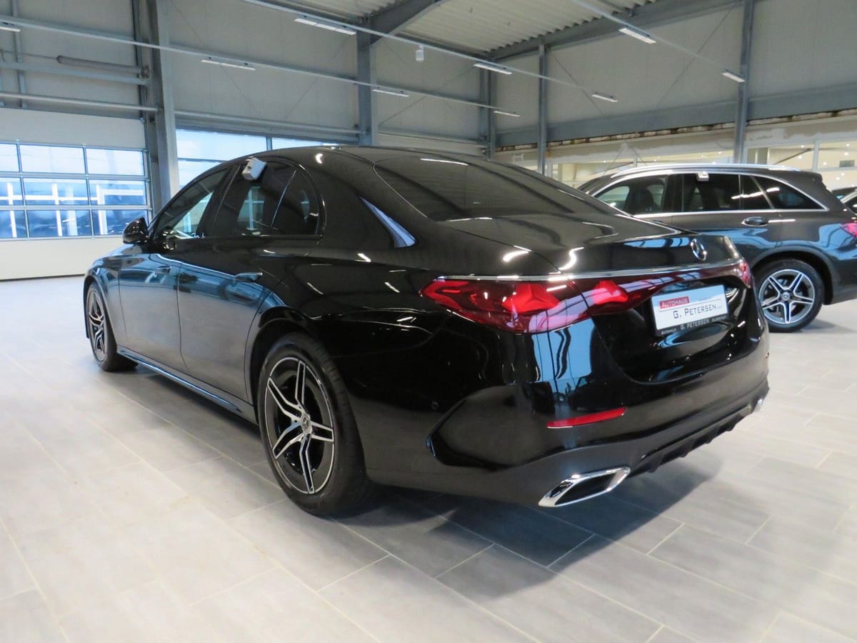 Mercedes-Benz E 220 d AMG foto 5