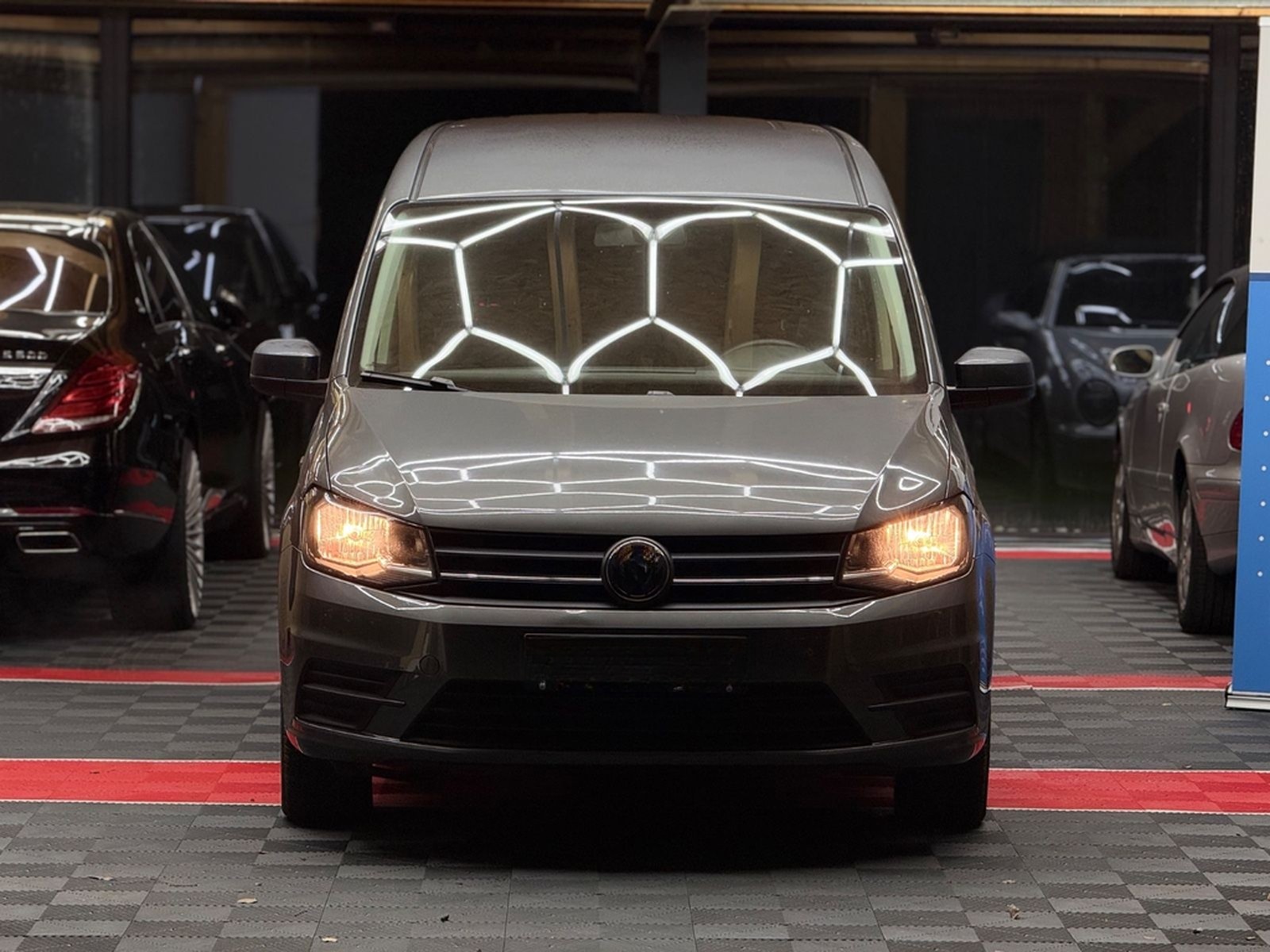 Volkswagen Caddy Maxi Behindertengerecht-Rampe foto 23