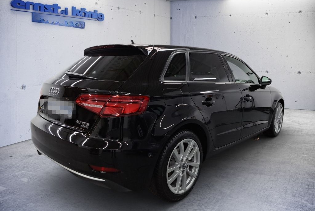 Audi A3 40 TFSI Sportback quattro S tronic sport NAVI foto 3