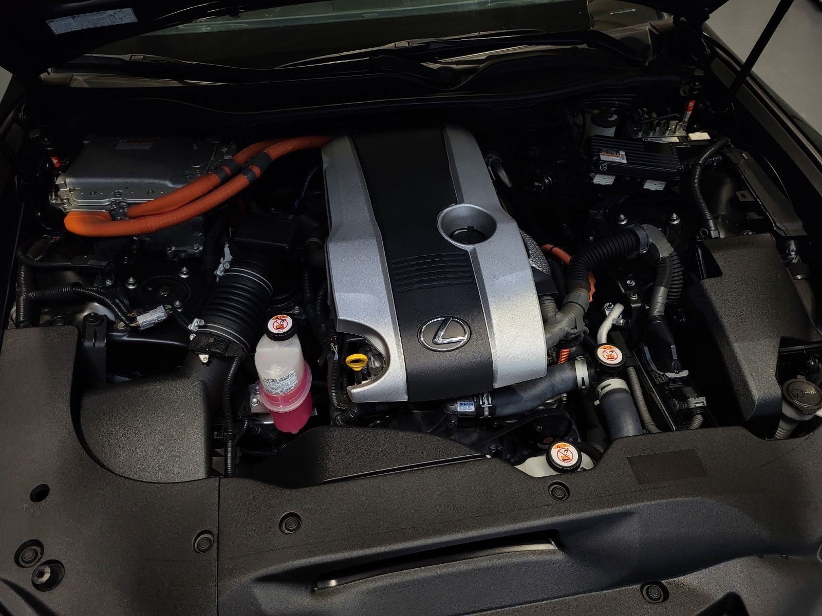 Lexus RC 300h *TOP Ausstattung* foto 19