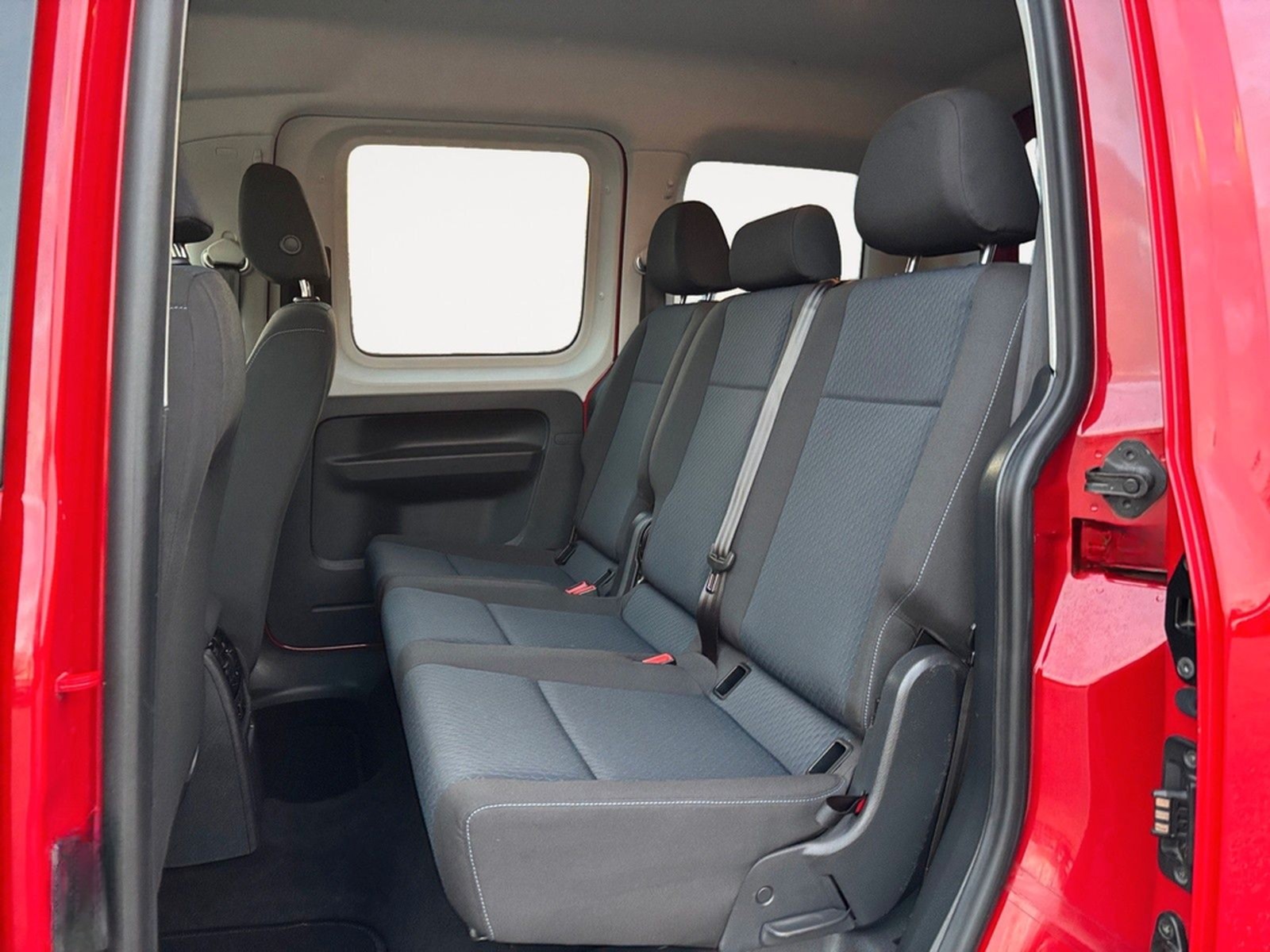 Volkswagen Caddy 1,4 TSI DSG Trendline *ROLLSTUHLRAMPE* foto 13