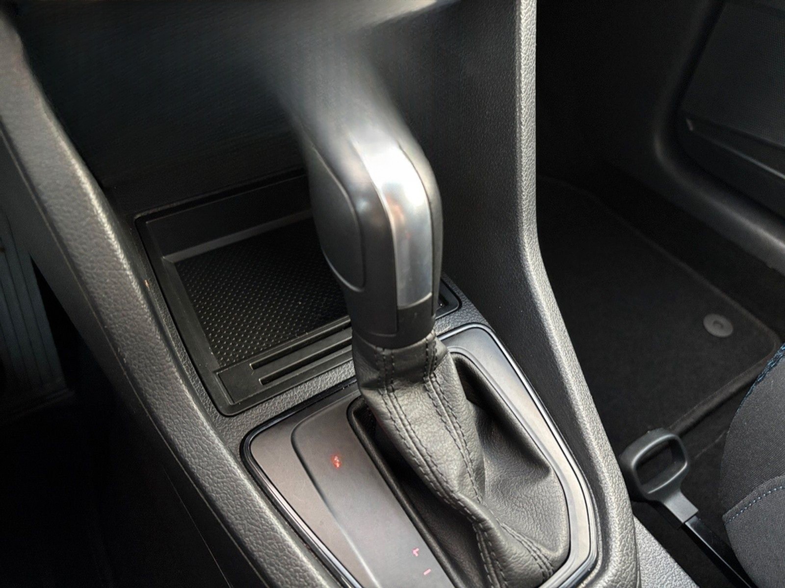 Volkswagen Caddy 1,4 TSI DSG Trendline *ROLLSTUHLRAMPE* foto 21
