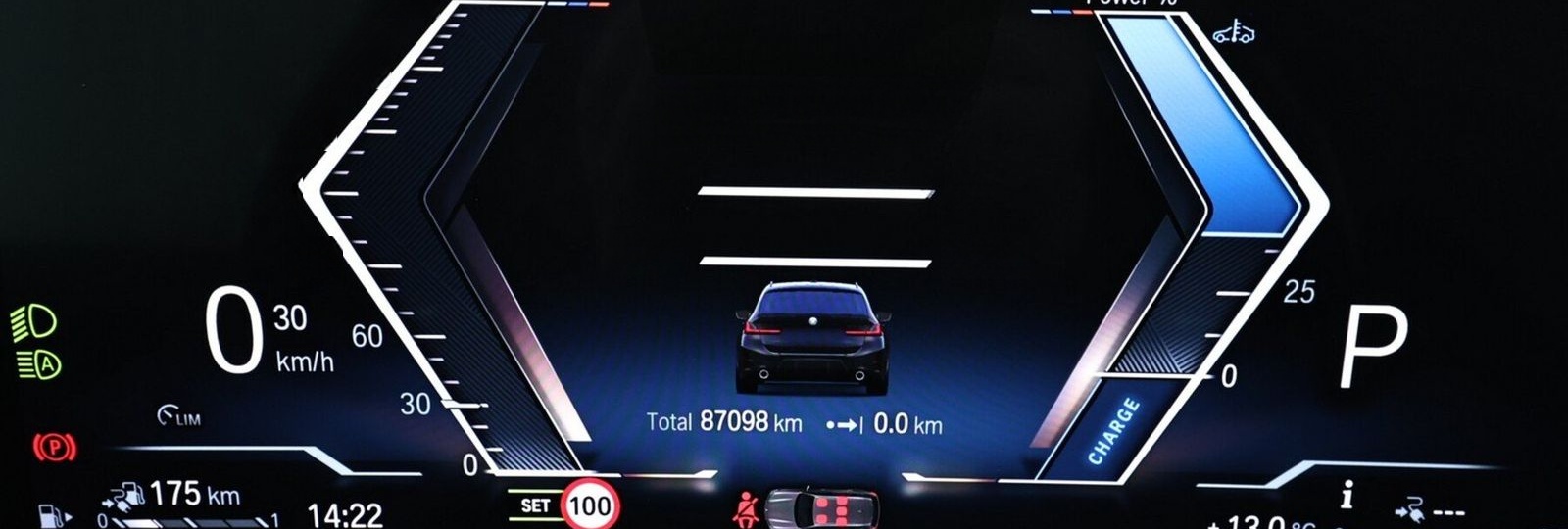 BMW 330e M Sport Pro ACC|Nav|ParkAs+Kam|Pano|elS|AHK foto 7