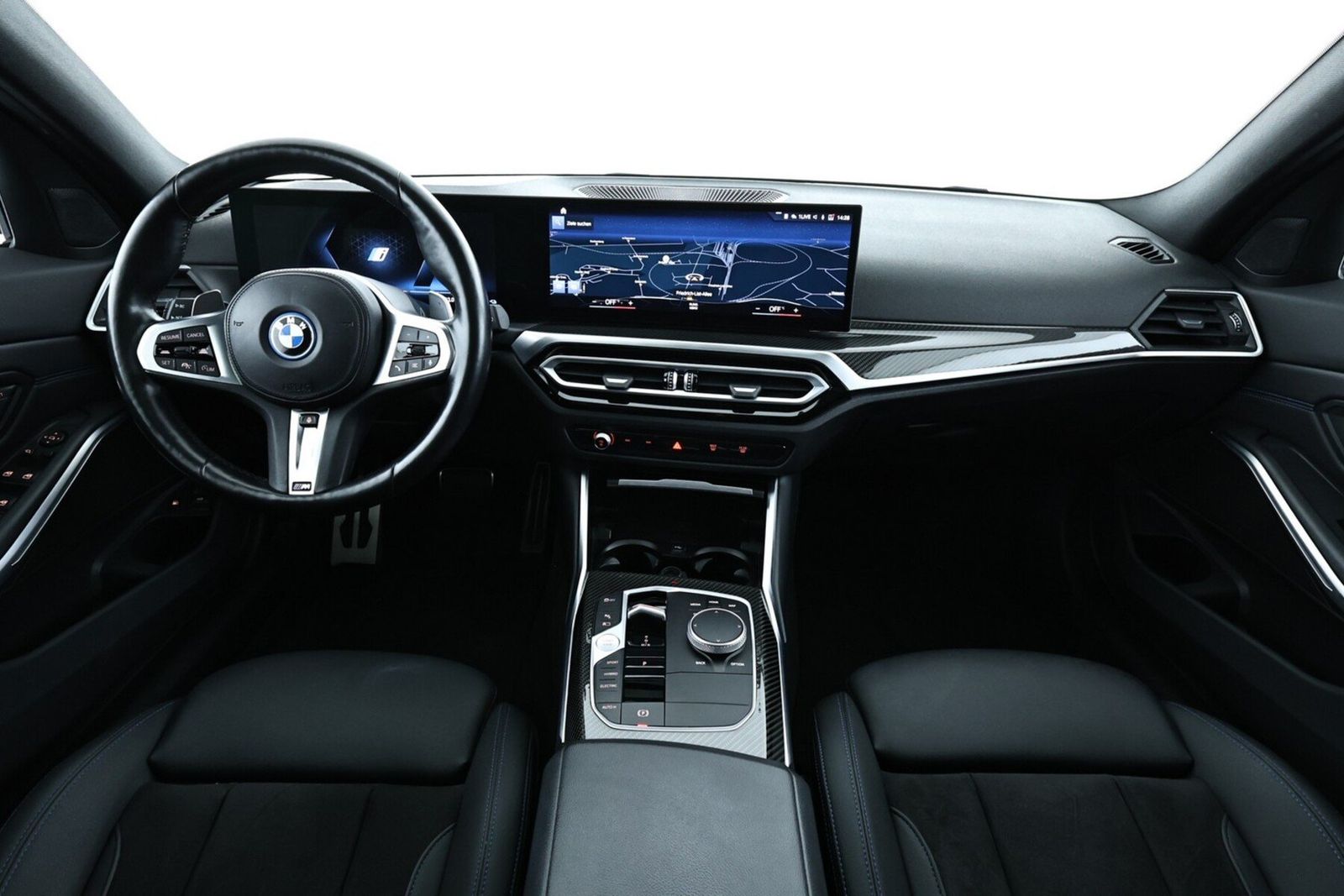 BMW 330e M Sport Pro ACC|Nav|ParkAs+Kam|Pano|elS|AHK foto 9