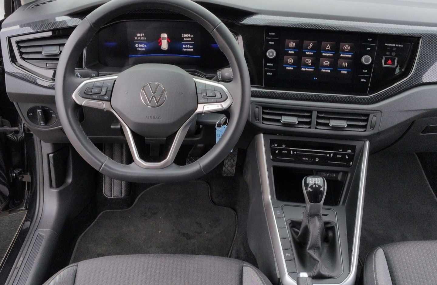 Volkswagen Taigo Life 1.0TSI*AHK Navi LED digCock R-Kam SHZ foto 6