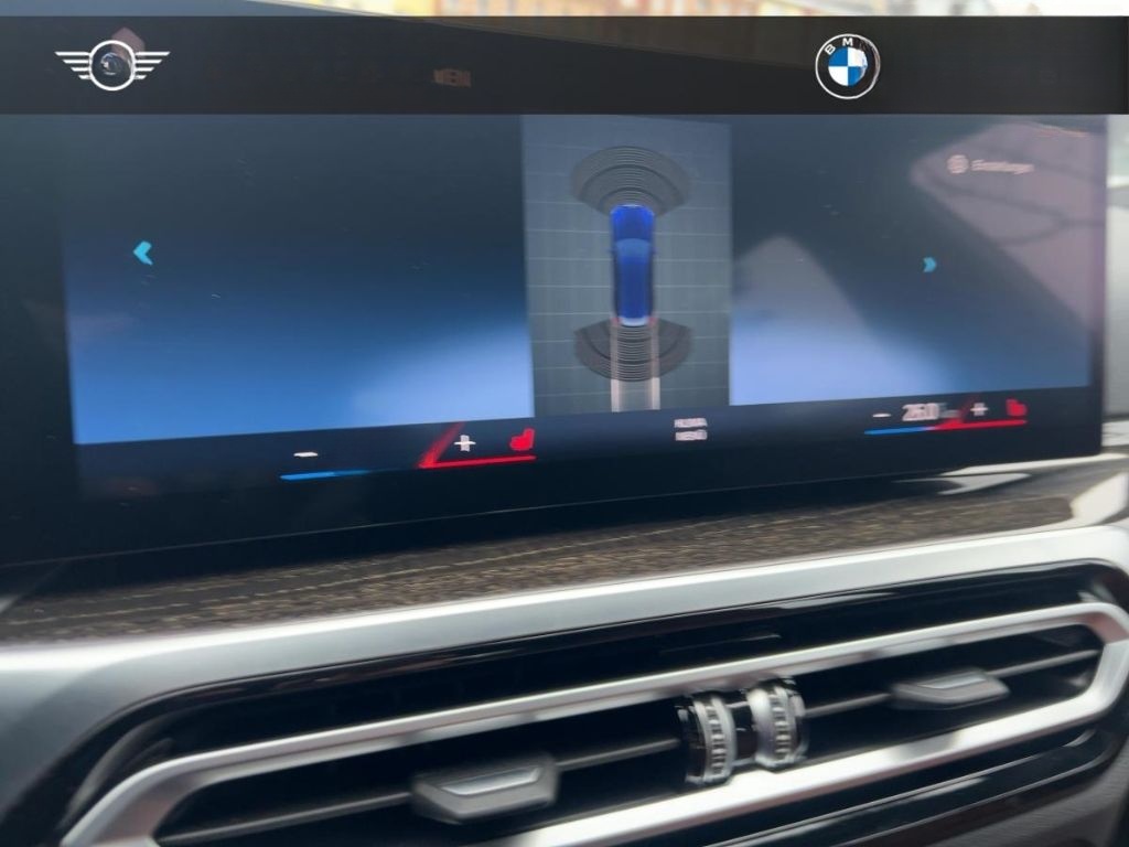 BMW 320 d Touring PDC HiFi Anhängerkupplung foto 15