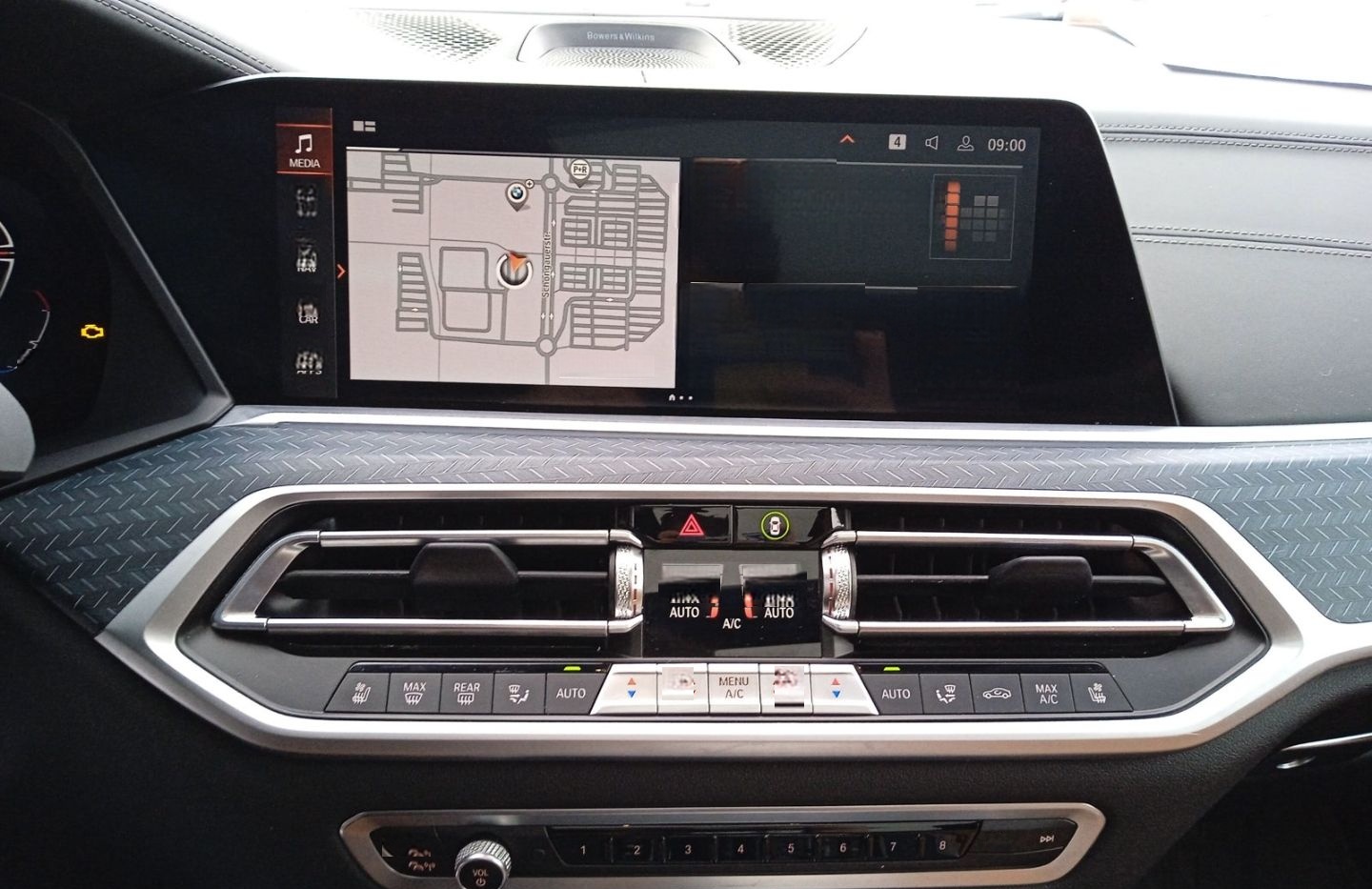 BMW X7 xDrive 40d MSport+HUD+ACC+STANDHZG+AHK+TV+Pan foto 20